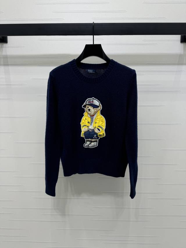 上新原单高端品质 Ralph Lauren Pol* 2025早秋最新系列！泰迪熊套头长袖毛衣！定制进口羊毛材质 柔软舒适 质感十足 胸前刺绣粉色小熊图案 字母