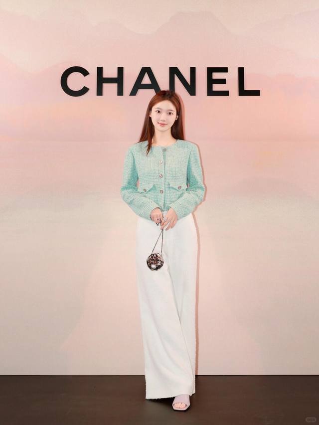 Chane* 25A手工坊系列新款 孔雀绿粗花尼圆领单排扣外套丨独家Yb开发！高版出品！定制羊毛混纺编织面料 高级的复古孔雀绿配色 加上彩纱线格纹编织的软花呢