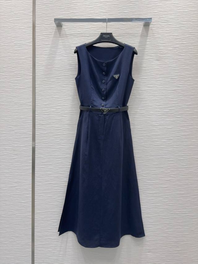 Prad*2025Ss新款100%麻面料 设计感拉满的绝绝子背心裙！简约老钱风 时髦低调气质又奢华高级！版型百搭不挑人，做工品质看细节。白富美必入！强烈推荐。S