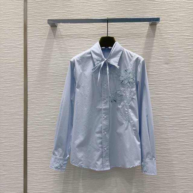 Gucc* 2025Ss爆款推荐衬衣 经典又有型 各种都能完美驾驭～高级成衣做法，细节美到爆！精美又日常，轻松驾驭！质感棒棒哒！减龄 时尚 休闲少女感，强推！！