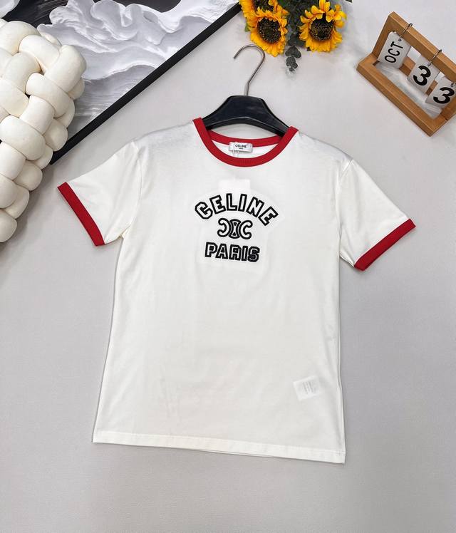 Celine新款字母绣花橘红色撞色边圆领短袖T恤 独家高版本出品！字母刺绣工艺设计，彰显品牌魅力，简约又不失高级感，轻轻松松就能让你颜值开挂！独特且爆赞的裁剪设