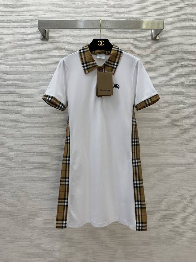 款号D25060824 Burberr*新款高端定制0B家经典格纹拼接胸前战马小标志刺绣系扣前襟翻领微收腰修身显瘦Polo领短袖连衣裙！黑色、白色， M码：胸围