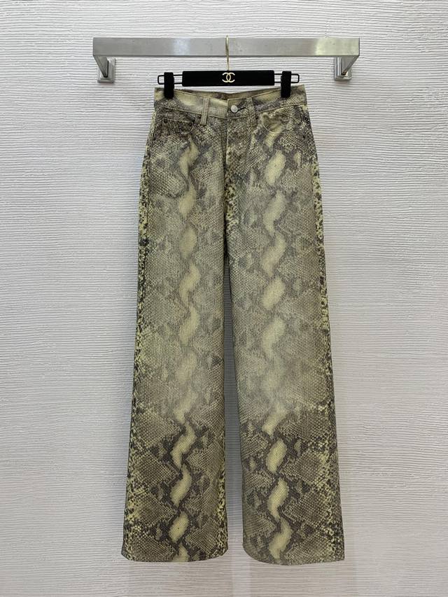 款号D25051342 Acnestud*Ios新款高端定制水洗牛仔棉蛇皮纹个性印花中高腰宽松阔腿牛仔裤长裤！26.27.28.29 27码：高腰围68，臀围9