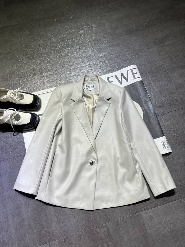 Loew*罗意威羊毛西服不对称裤子成套出货，原版开发高端版本，西服两种穿法，潮妞儿必备款，现货Sml