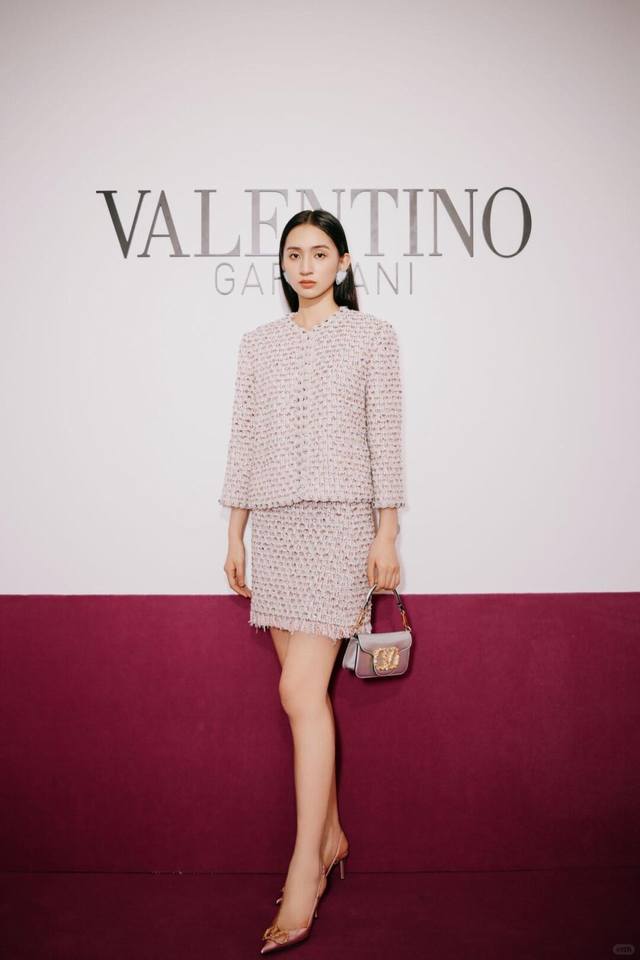 外套 P Valenti*O 25Fw早秋新款 水晶雪纺饰金属花呢外套+P套装丨独家Yb开发！高版出品！粗花呢面料 编织精致色彩柔和又丰富粉粉嫩嫩的色调少女感拉