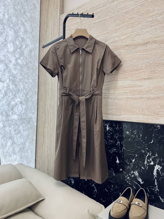 Qgl003#新款连衣裙 Hermes H家 爱马仕 H字母暗纹 短款拉链款 连衣裙 黑色 燕麦咖色 白色 36 38 40