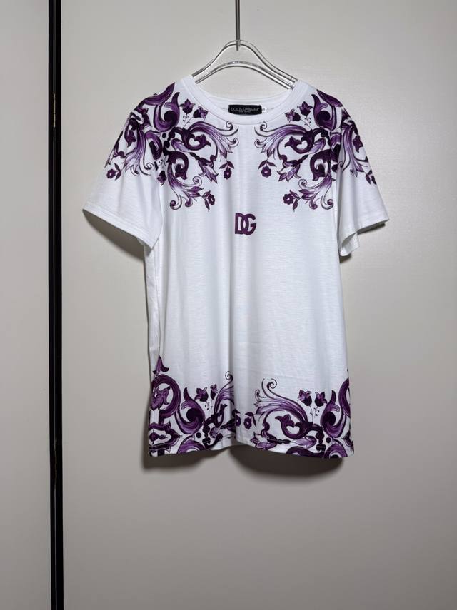 D＆G 杜嘉班纳女士紫花瓷锡釉彩陶紫花瓷印花紫色青花瓷圆领短袖上衣。Smlxl