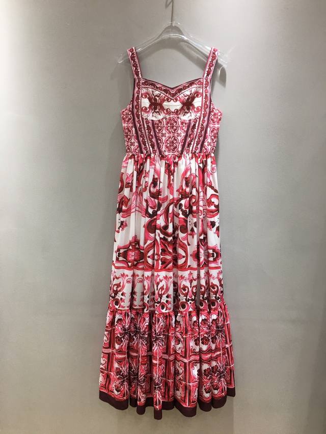 Dolce&Gabbana杜嘉班纳 宫廷风复古红色青花瓷印花抹胸纯棉长款性感仙女吊带红花瓷锡釉彩陶连衣裙。Smlxl