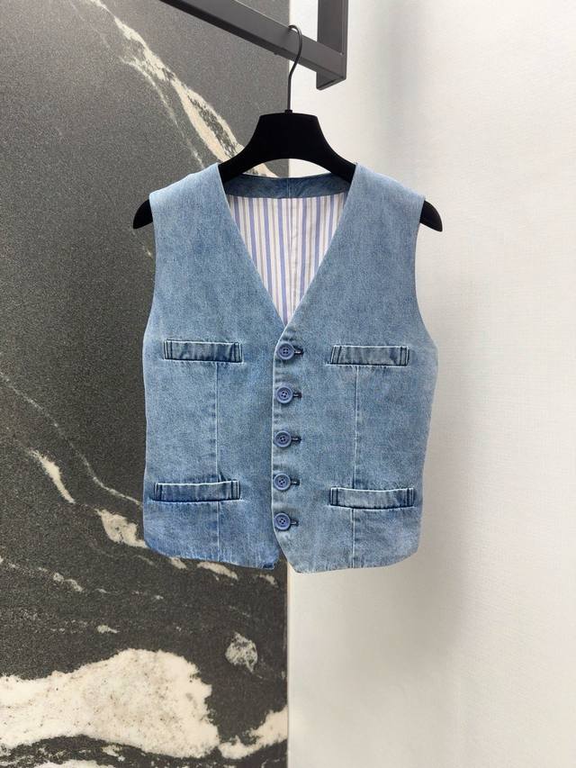 Rl 25Ss 春夏新品休闲老钱风穿搭后背拼接条纹无袖牛仔小马甲 做旧洗水工艺品相高级轻薄舒适 单排扣设计配合立体剪裁 版型巨显瘦修饰身材 凸显精英气质 定制条