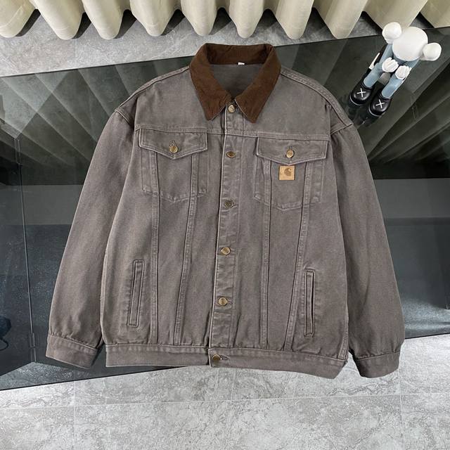 Carhartt卡哈特美式复古工装夹克 重磅水洗Vintage 底特律卡车司机牛仔夹克牛仔外套 面料采用400克重高品质纯棉帆布 整体成色经过水洗后旧化极品，各