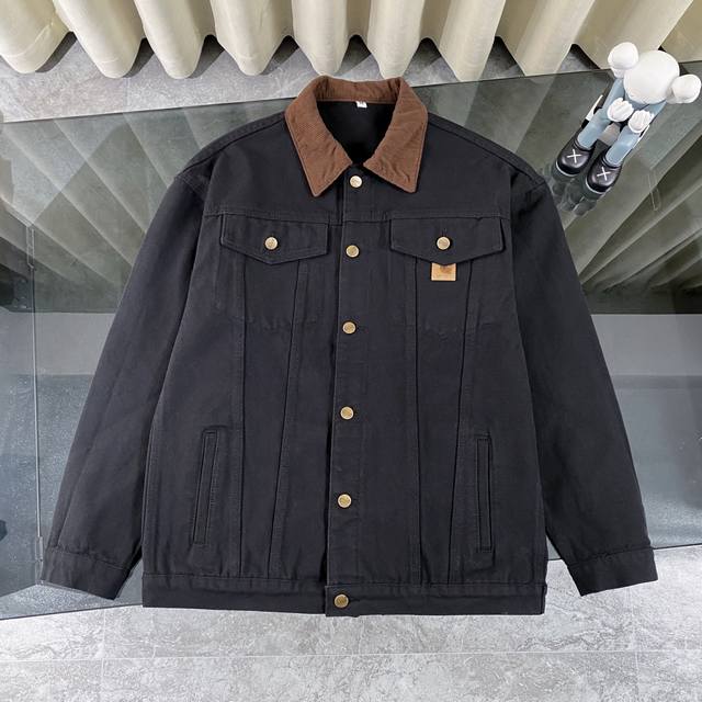 Carhartt卡哈特美式复古工装夹克 重磅水洗Vintage 底特律卡车司机牛仔夹克牛仔外套 面料采用400克重高品质纯棉帆布 整体成色经过水洗后旧化极品，各