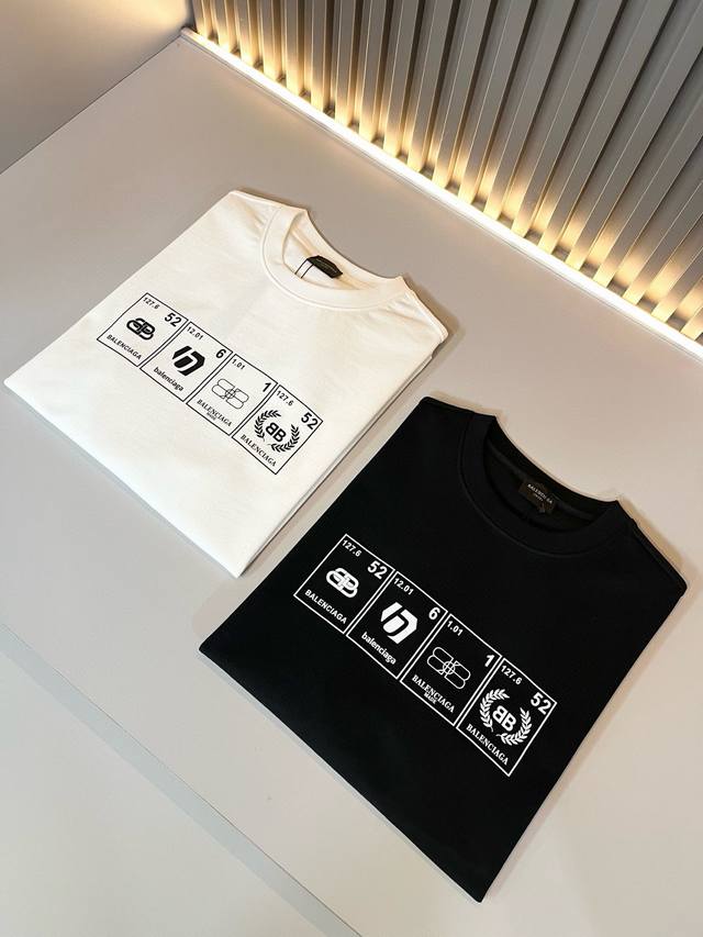 顶级版本 区别通货 25Ss 巴黎 夏季新款 重磅推出双纱纯棉面料短袖 春夏走秀款 个性独家款式 男女同款 采用进口定制定染面料 后领锁链底全包肩 过水不变形不