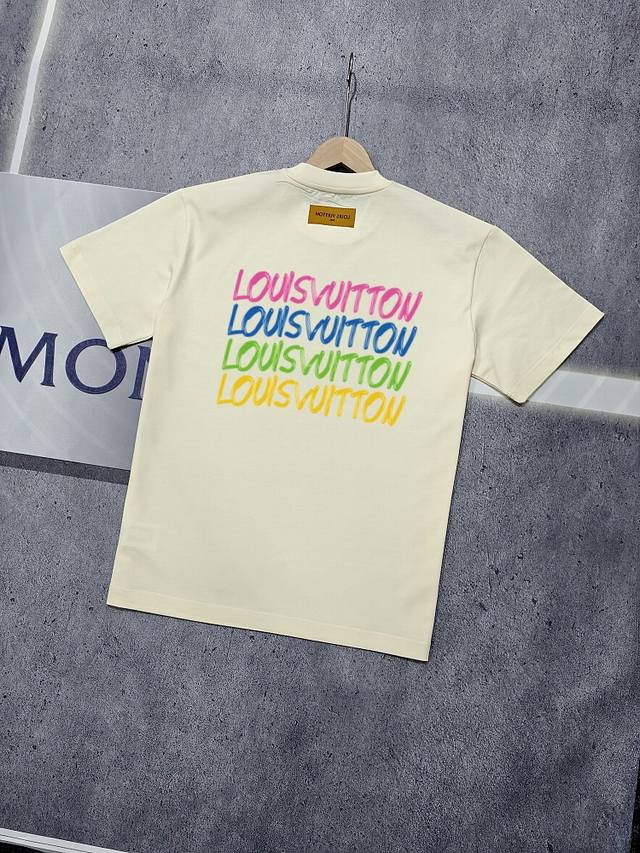 实拍 Nfc芯片感应 Louis Vuitton 路易威登 短袖T恤 Lv驴牌 彩色标识Logo字母印花短袖T恤 男女同款 面料：原版同步330克重双纱100%