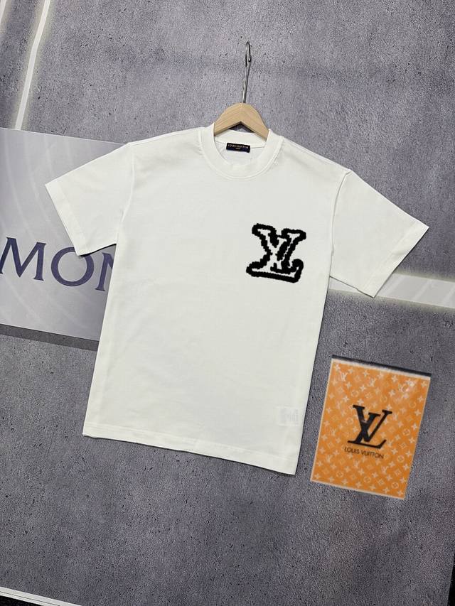 实拍 Nfc芯片感应 Louis Vuitton 路易威登 短袖T恤 Lv驴牌 涂鸦Logo字母印花短袖T恤 男女同款 面料：原版同步330克重双纱100%纯棉