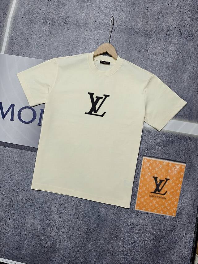 实拍 Nfc芯片感应 Louis Vuitton 路易威登 短袖T恤 Lv驴牌 前后Logo字母印花短袖T恤 男女同款 面料：原版同步330克重双纱100%纯棉