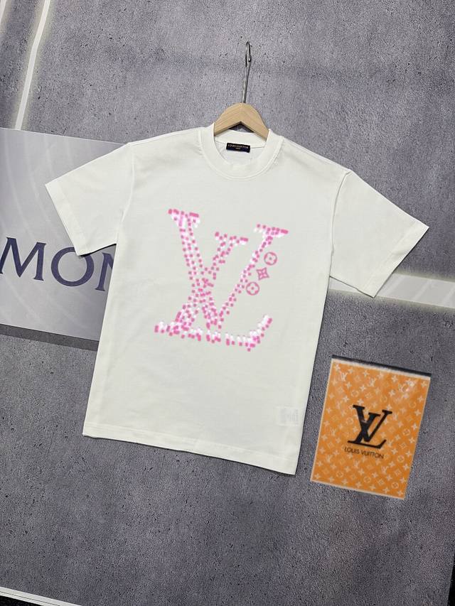 实拍 Nfc芯片感应 Louis Vuitton 路易威登 短袖T恤 Lv驴牌 立体感Logo字母印花短袖T恤 男女同款 面料：原版同步330克重双纱100%纯