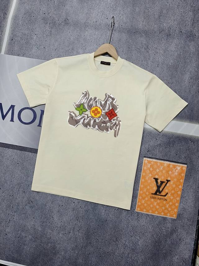 实拍 Nfc芯片感应 Louis Vuitton 路易威登 短袖T恤 Lv驴牌 三花Logo字母印花短袖T恤 男女同款 面料：原版同步330克重双纱100%纯棉