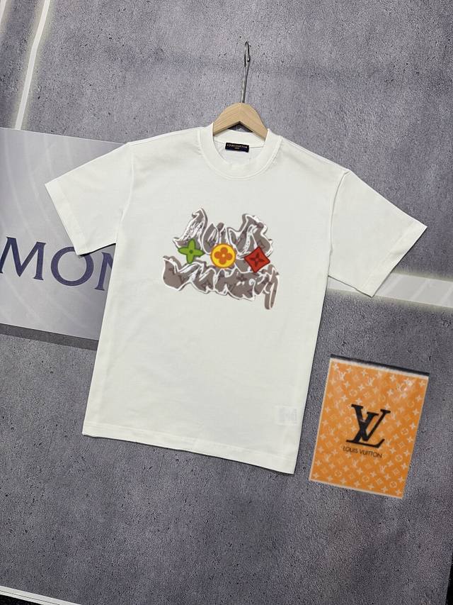 实拍 Nfc芯片感应 Louis Vuitton 路易威登 短袖T恤 Lv驴牌 三花Logo字母印花短袖T恤 男女同款 面料：原版同步330克重双纱100%纯棉