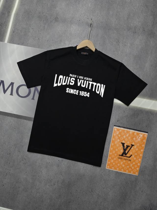实拍 Nfc芯片感应 Louis Vuitton 路易威登 短袖T恤 Lv驴牌 胸前个性字母印花短袖T恤 男女同款 面料：原版同步330克重双纱100%纯棉 超