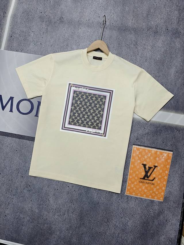实拍 Nfc芯片感应 Louis Vuitton 路易威登 短袖T恤 Lv 方块Logo字母标识图案印花短袖T恤 男女同款 面料：原版同步330克重双纱100%