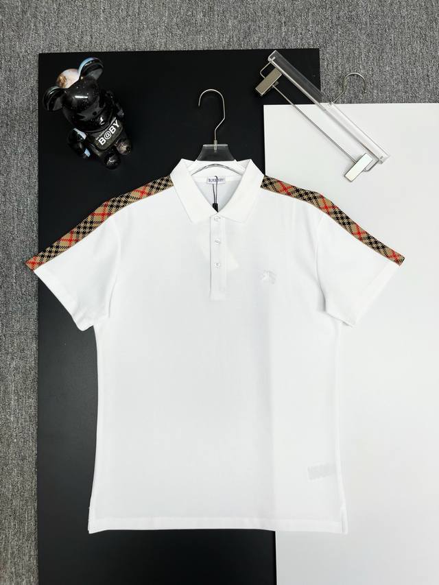 Burberry 巴宝莉格纹织带战马刺绣新款Polo衫 原版面料 官方同款 采用210克纯棉珠地面料，定制 同缸染面料 手感非常舒服爽滑 版型挺阔有型 一线品牌