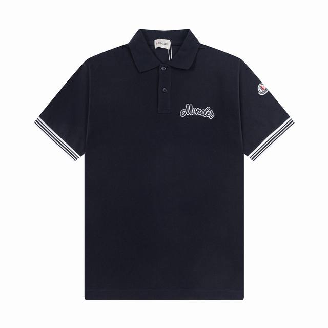 品牌：蒙口 Moncler 面料：纯棉珠地 原版面料 克重：230 颜色：黑色 白色 蓝色 尺码：M-Xxl 国际顶级设计师匠心之作 经典款 百年不衰 领口拼接