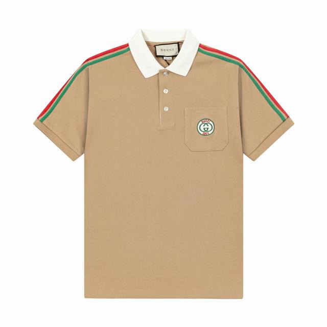 品牌：Gucci 古奇 面料：纯棉丝光珠地 克重：260 颜色：杏色 白色 尺码：M-Xxl 原版定制1：1细节还原 三标Logo齐全 高端定制 自20世纪70