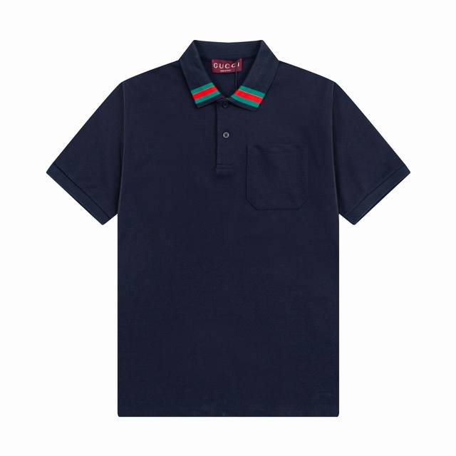 品牌：Gucci 面料：纯棉丝光珠地 克重：260克 颜色：藏青 灰色 尺码：M-Xxl 原版定制1：1细节还原 三标Logo齐全 高端定制 品牌织带透过复杂的
