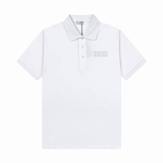 品牌：迪奥 Dior 面料：纯棉丝光珠地 克重：250 颜色：黑色 白色 尺码：M-Xxl 原版定制1：1细节还原 三标Logo齐全 高端定制 Dior