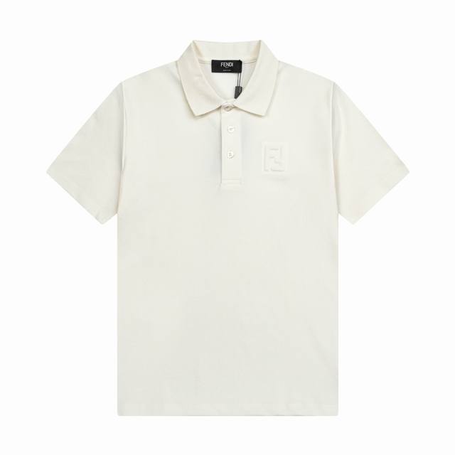 品牌：芬迪 Fendi 面料：纯棉丝光珠地 克重：270 颜色：黑色 白色 尺码：M-Xxl 原版定制1：1细节还原 三标Logo齐全 高端定制 Ff材质，略带