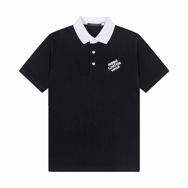 品牌：Lv 克重：270 颜色：蓝色 黑色 尺码：M-Xxl 原版定制1：1还原 刺绣工艺 纯棉丝光珠地 本款马球衫为珠地棉含蓄呈现全幅 Damier 提花织纹