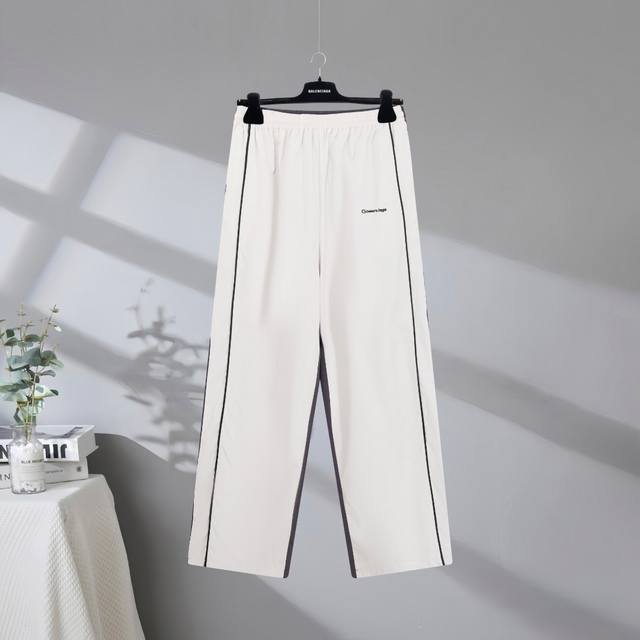 C11# 市场顶级品质 Balenciaga 巴黎世家2025Ss 前后双拼单环小标刺绣字母运动长裤 Logo采用进口田岛刺绣工艺 市场顶级的质量 官网品质 定