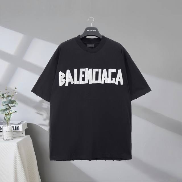 B76# 市场顶级品质 Balenciaga 巴黎世家2025Ss 美纹纸字母胶带磨破做旧短袖T恤 印花采用进口椭圆机印花工艺 市场顶级的质量 官网品质 罗纹定