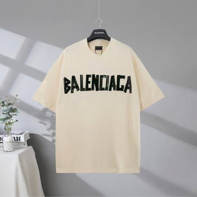 B76# 市场顶级品质 Balenciaga 巴黎世家2025Ss 美纹纸字母胶带磨破做旧短袖T恤 印花采用进口椭圆机印花工艺 市场顶级的质量 官网品质 罗纹定