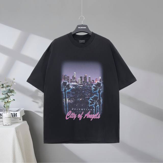 B201# 市场顶级品质 Balenciaga 巴黎世家2025Ss 洛杉矶夜景印花短袖T恤 印花采用进口椭圆机印花工艺 市场顶级的质量 官网品质 罗纹定织定染