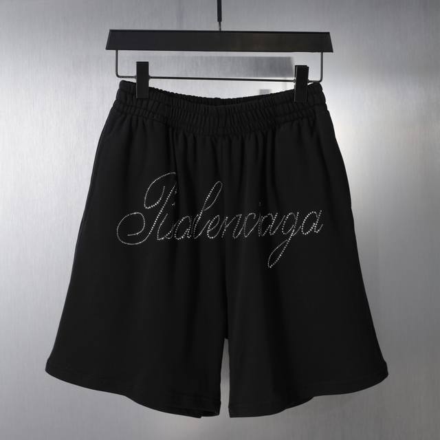 D008# 英文字母烫钻短裤五分裤 男女款 码数：S M L Xl 货号：D008 颜色：黑