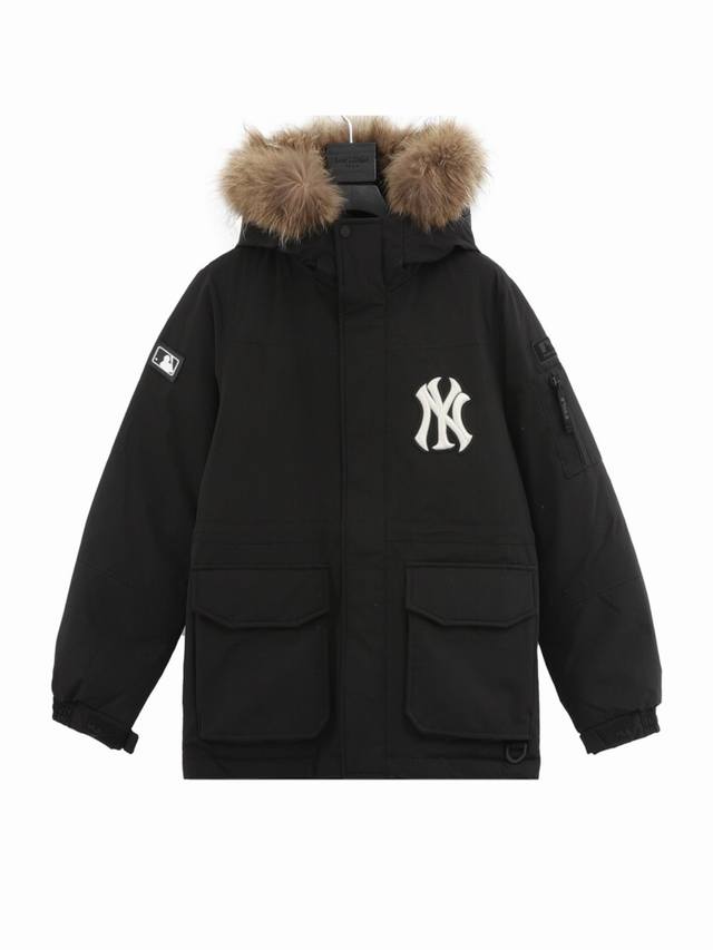 款号 906 高品质 Mlb官方男女情侣中长款鹅绒保暖羽绒服防风大毛领 高颜值宽松版型适合所有人穿搭一点不臃肿超大口袋设计很走心工装风上身真的超好看啊！ 冬季保