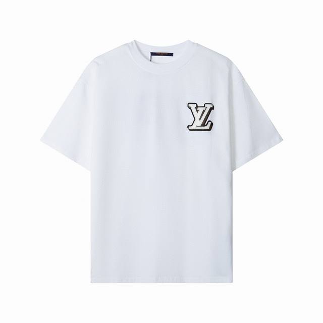 5206款，高端定制，独家最高品质版本L*家前后全绣花皮革字母Logo圆领短袖T恤，采用独家定制290G原版1:1双股双纱纯棉面料，定织定染同缸无色差罗纹，定制