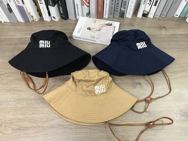 9613# #Miu Miu渔夫帽经典款盆帽显脸小户外遮阳帽# 均码 颜色：黑色 藏青色 卡其色