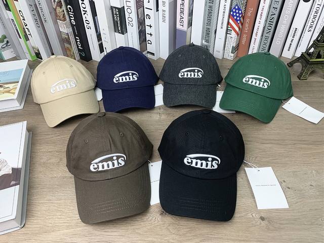 9385# #Emis韩国小众潮牌软顶棒球帽经典款男女同款情侣百搭鸭舌帽小脸小大头围帽子# 可调节 颜色：杏色 藏青色 灰色 绿色 黑色 咖色