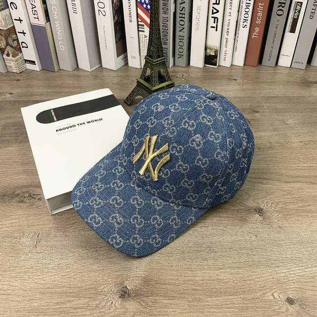 9699# #Gucci联名Ny刺绣休闲棒球帽男女同款百搭显脸小鸭舌帽# 可调节 颜色：蓝色