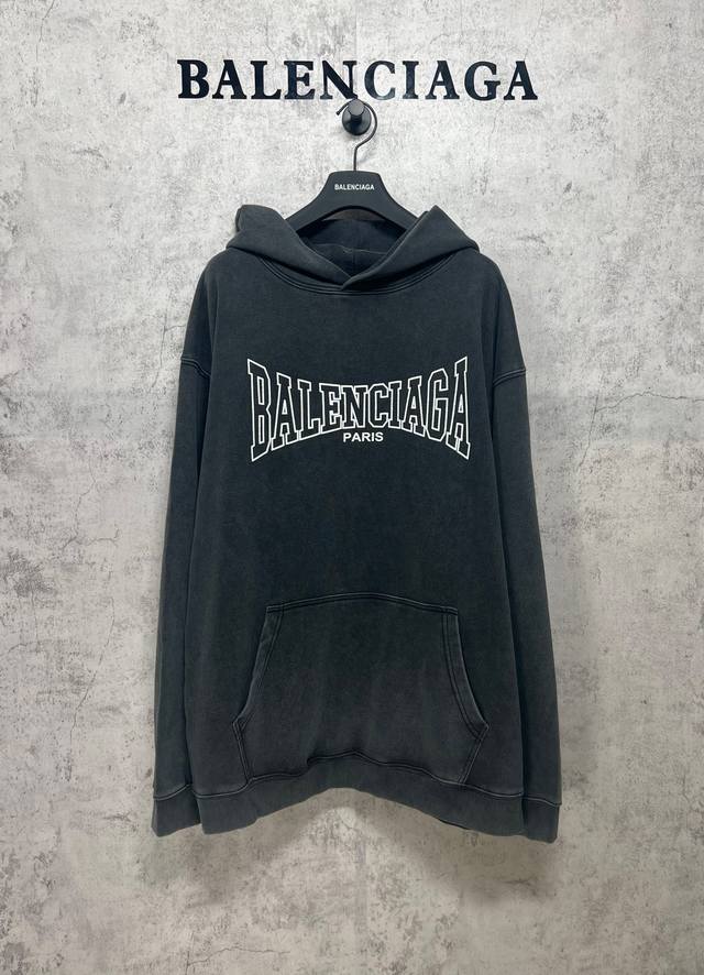 Balenciaga巴黎世家顶级版本1:1官网品质 英文裂浆印花长袖做旧水洗连帽卫衣帽衫 面料采用巴黎Zp定织定染全棉毛圈大 克重500克 布纹清晰 柔软舒适