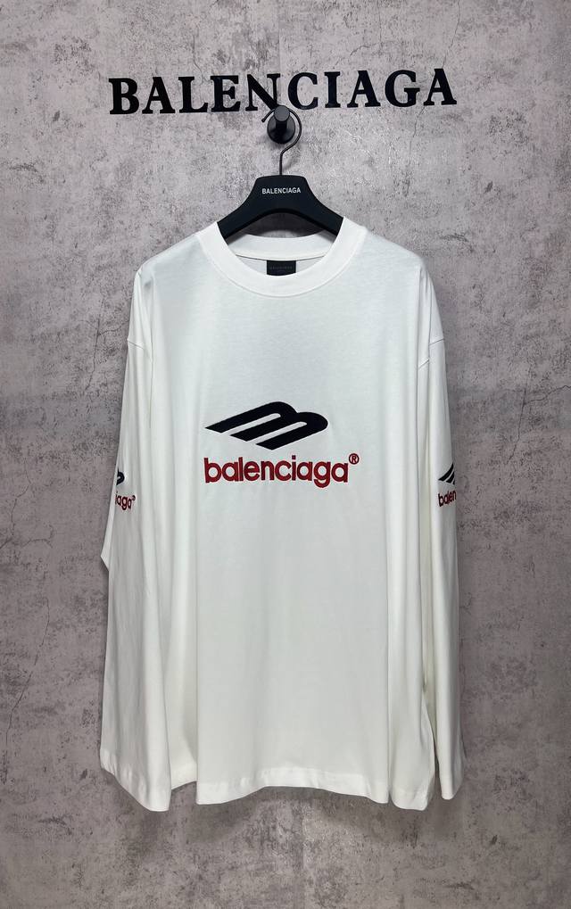 Balenciaga巴黎世家顶级版本1:1官网品质 大M3M刺绣前后面.左右袖刺绣长袖T恤 刺绣区分：田岛的机器万针的刺绣 细节满满还原正品细节真的是用尽心机