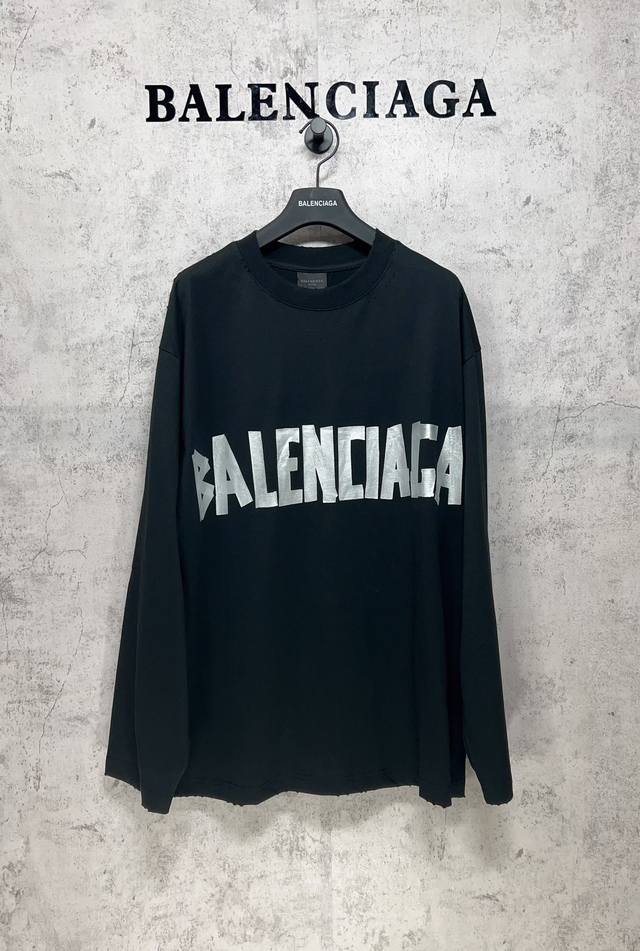 Balenciaga巴黎世家顶级版本1:1官网品质 美纹纸胶带印花长袖T恤 成衣水洗磨烂做旧，胶带质感和背后黄色胶带感觉都是经过多次调试才出来，洗后克重260G