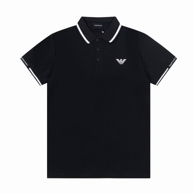 阿玛尼春夏翻领Polo衫新款 领口织带，侧胸刺绣工艺，领子拼织设计，定制字母标识纽扣，细节到位，采用棉质珠地布制成，手感舒适，三标齐全 颜色：黑色 白色 灰色
