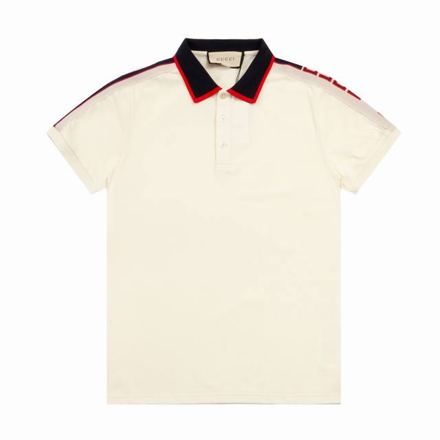 Gucci春夏翻领Polo衫新款 领口织带肩膀字母Logo，定制字母标识纽扣，细节到位，采用棉质珠地布制成，手感舒适，三标齐全 颜色：黑色 杏色 尺码：M-Xx