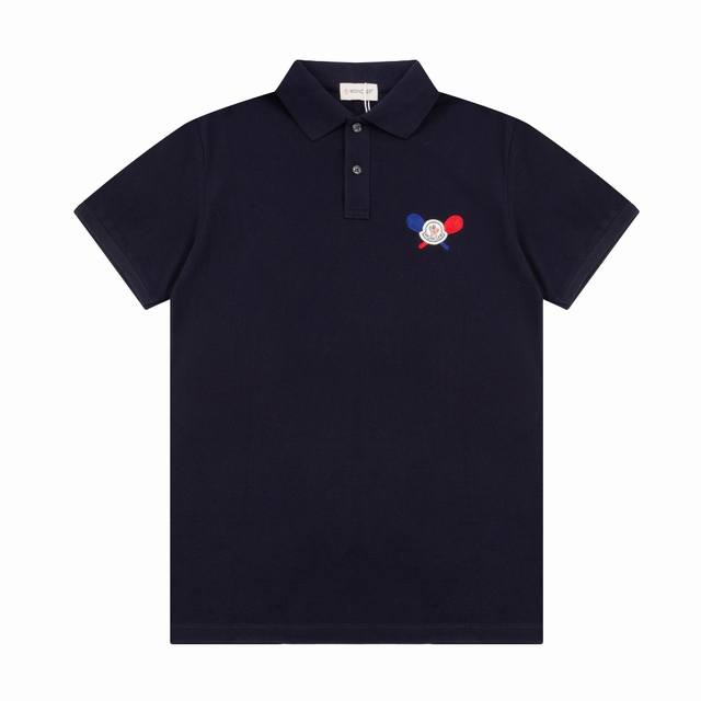 原版定制 蒙口Polo 纯手工订制贝壳纽扣 防伪细节到位 三标齐全 精工制作 无线头 无瑕疵 进出专柜无压力 颜色：宝蓝 白色 尺码：M-Xxl