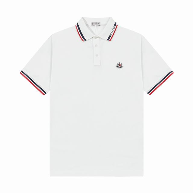 品牌：蒙口 Moncler 面料：纯棉珠地 原版面料 克重：230 颜色：黑色 白色 藏青 尺码：M-Xxl 国际顶级设计师匠心之作 经典款 百年不衰 领口拼接