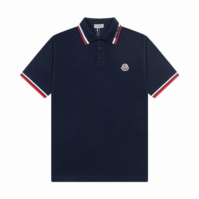 品牌：蒙口 Moncler 面料：纯棉珠地 原版面料 克重：230 颜色：黑色 白色 藏青 尺码：M-Xxl 国际顶级设计师匠心之作 经典款 百年不衰 领口拼接