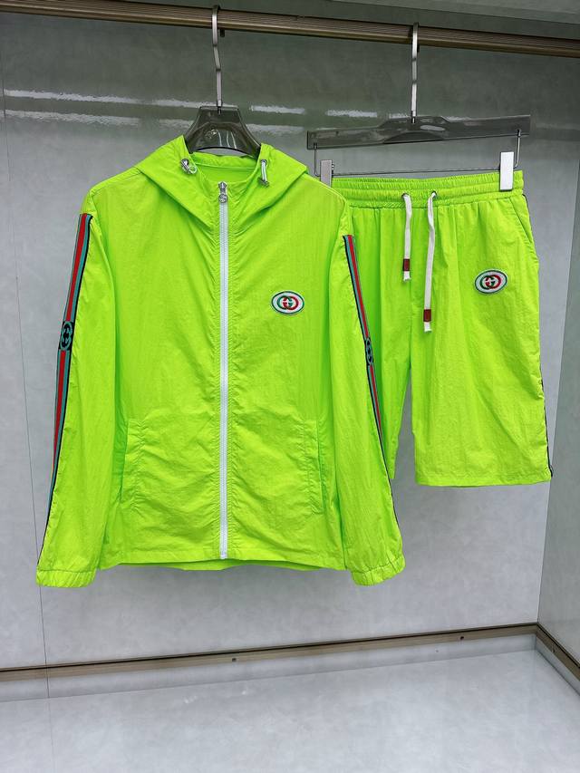 古奇2510Ss春夏新款短袖套装，男女同款。上身效果超赞，码数 M-Xxl